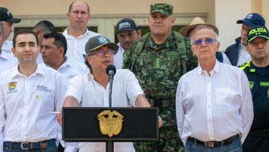 Petro suspendi&oacute; las ordenes de capturas contra negociadores del ELN para iniciar di&aacute;logos de paz / miembros del ELN que ya no tendr&aacute;n orden de captura / Buenaventura