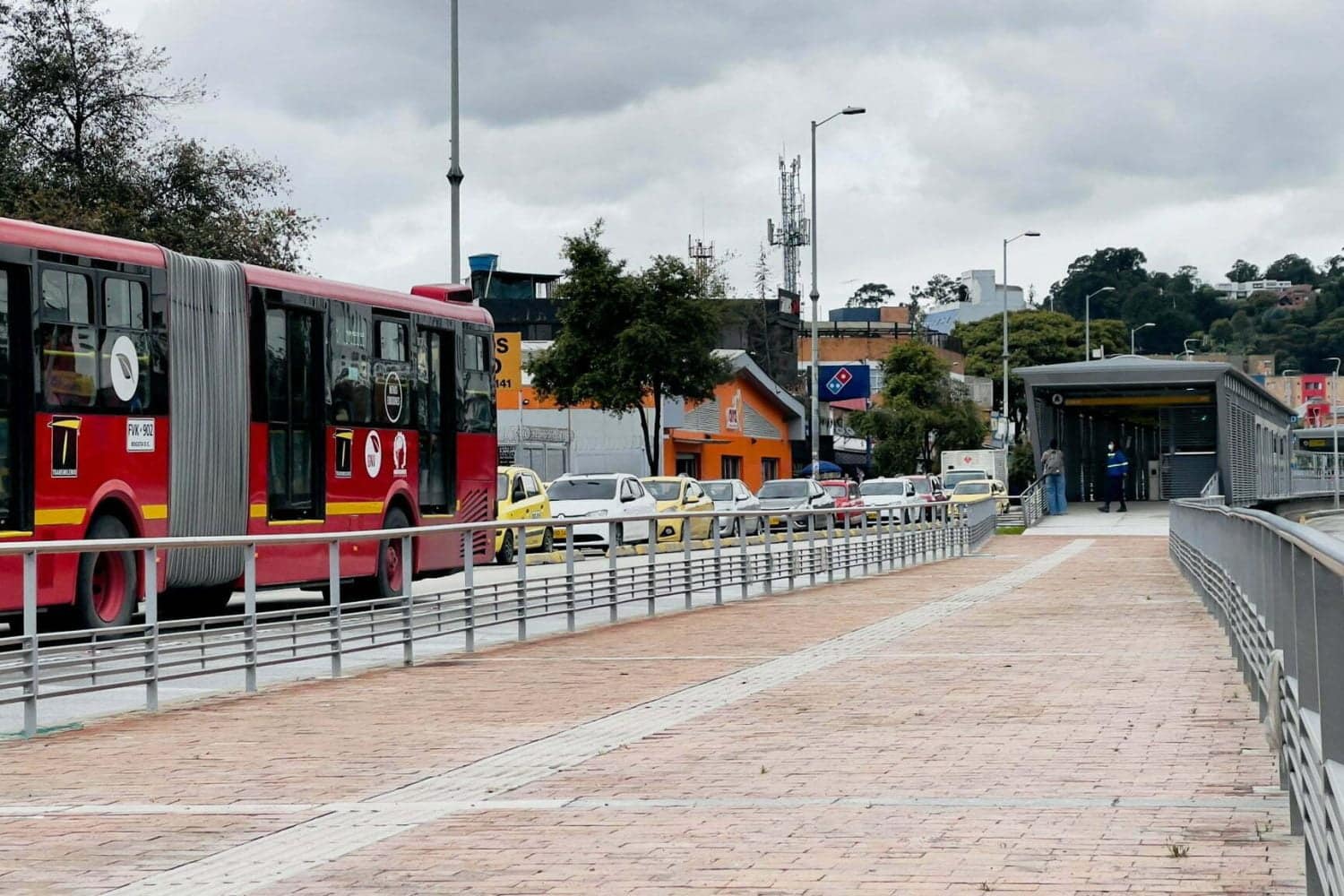 Transmilenio polic&iacute;a ladr&oacute;n robo