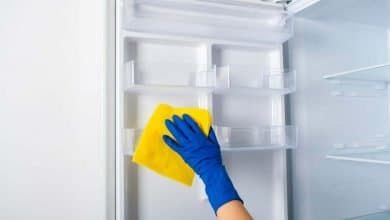 limpiar el hielo del congelador