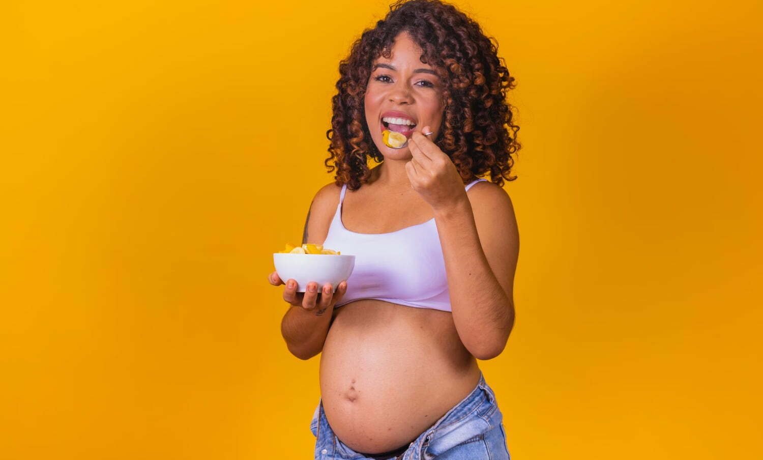 comer pescado durante el embarazo / alimentos procesados en el embarazo