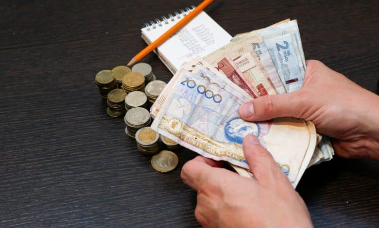 Cu&aacute;ndo pagan Ingreso Solidario en el mes de septiembre - Gobierno lanz&oacute; cr&eacute;dito para impulsar la econom&iacute;a popular y combatir el 'gota a gota' - cuota monetaria de las Cajas de Compensaci&oacute;n / sisb&eacute;n / subsidio - ingresos extras - ciudades menos costosas