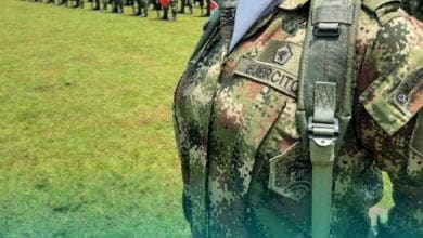 servicio militar para mujeres / j&oacute;venes que prestan el servicio militar