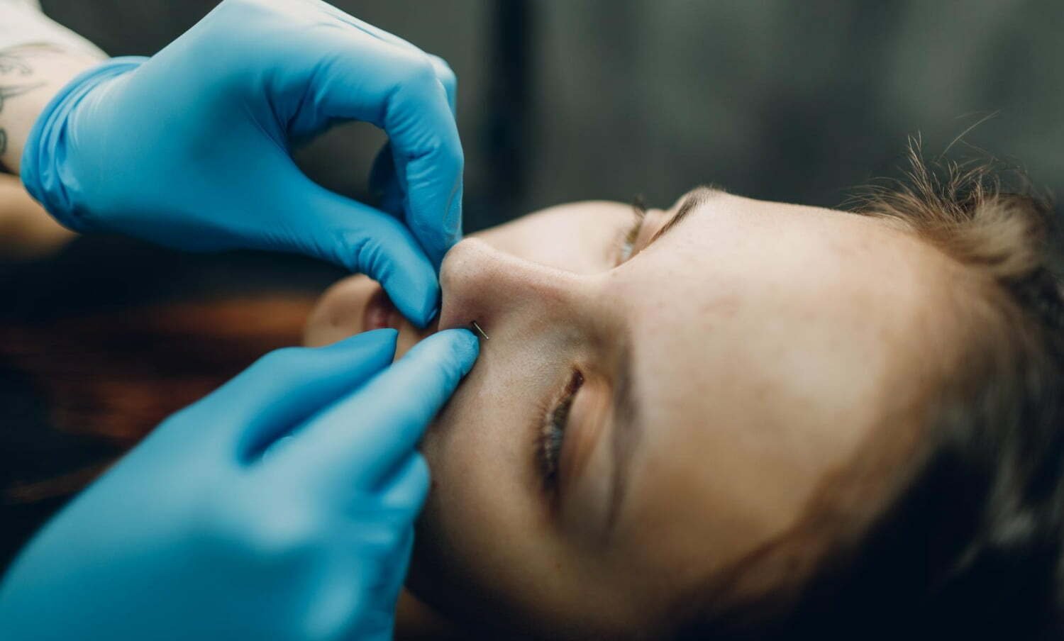 piercing en la nariz / Rinoplastia y Rinomodelaci&oacute;n