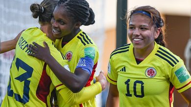 jugadoras de futbol celebrando / Selecci&oacute;n Colombia Femenina / camiseta de la Selecci&oacute;n Femenina / selecci&oacute;n colombia femenina