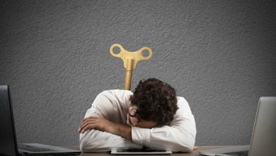 Se siente cansado todo el tiempo persona sin energ&iacute;a sue&ntilde;o / sal