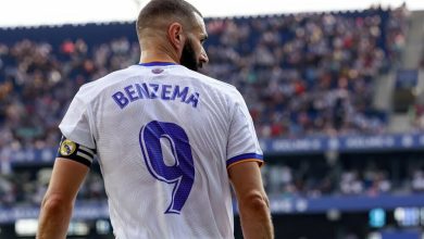 Benzema durante el partido La Liga entre RCD Espanyol y Real Madrid CF / bal&oacute;n de oro