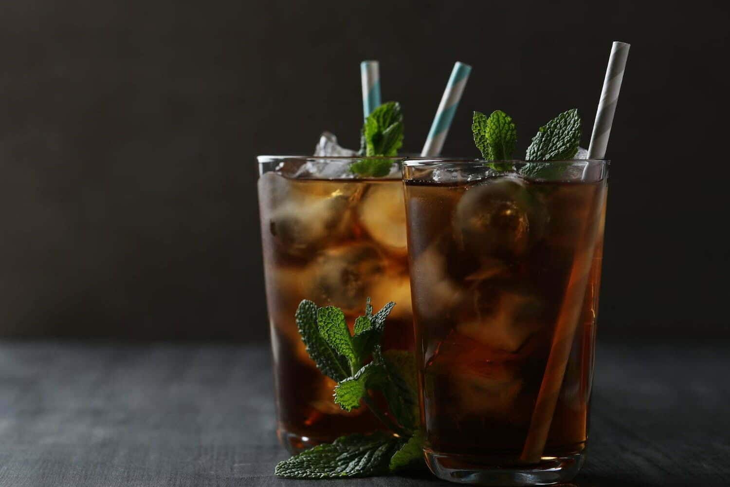 t&eacute; helado con menta