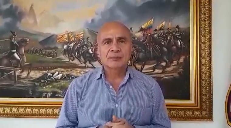 Francisco Malt&eacute;s, presidente de la Central Unitaria de Trabajadores dando declaraciones / marcha para apoyar al presidente Petro