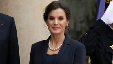 La reina Letizia de Espa&ntilde;a para un almuerzo en el Palacio del El&iacute;seo con la pareja presidencial francesa