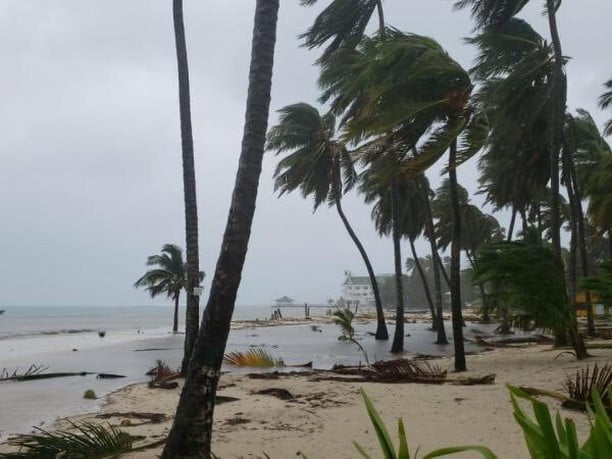 así están las playas de San Andrés Islas tras la tormenta tropical Julia / tormenta julia alerta