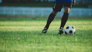 Acci&oacute;n de jugador de f&uacute;tbol en el estadio / Andr&eacute;s Balanta