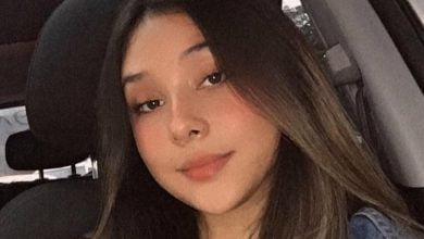 estudiante posa ante la c&aacute;mara en modo selfie / Lizzeth Pulido