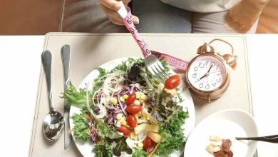 Comer despu&eacute;s de las 6:00 de la tarde realmente engorda / comer r&aacute;pido