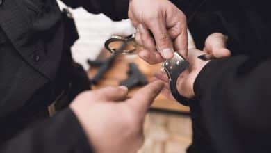 hombre en el congelador