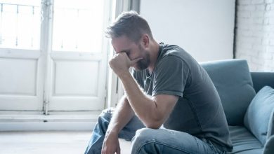 un hombre pierde la memoria tras acostarse con su esposa / alzheimer / microsue&ntilde;os