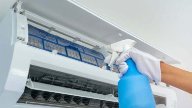 Limpieza del filtro de aire sucio dentro de los acondicionadores de aire / aire acondicionado