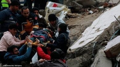 Estos son los jugadores que donar&aacute;n su sueldo para ayudar a v&iacute;ctimas del terremoto en Turqu&iacute;a | escombros en Turqu&iacute;a | ni&ntilde;os en Siria
