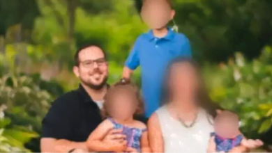 exesposa de john poulos