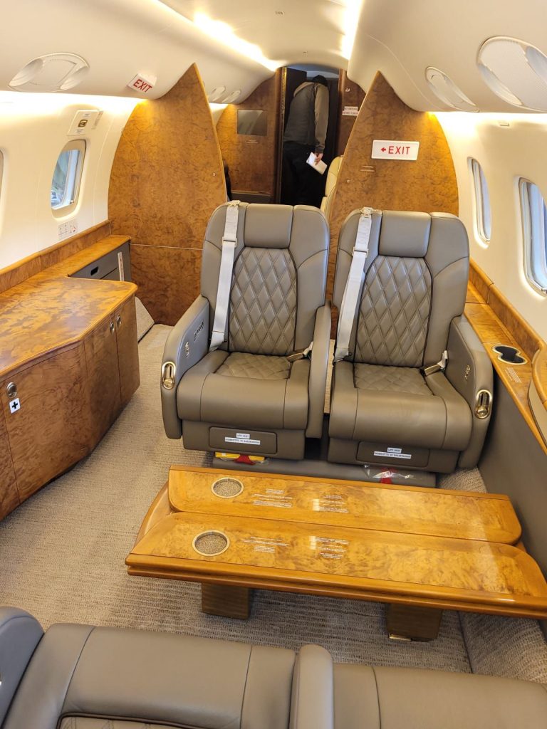 compra de avi&oacute;n