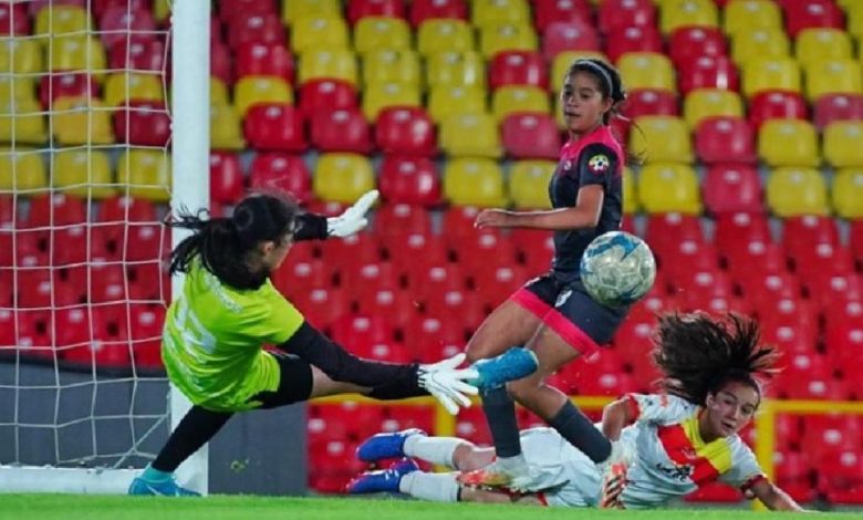 f&uacute;tbol femenino