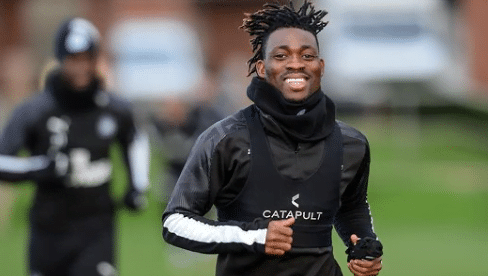 futbolista hallado bajo los escombros en Turqu&iacute;a