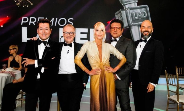 Se va un integrante del programa &ldquo;La Red&rdquo;, compa&ntilde;eros le hicieron sentida despedida