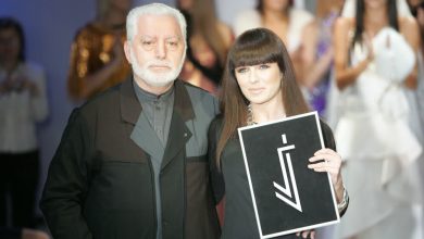 Paco Rabanne (left) and Veronika Jeanvie present their new collection at the Russian Fashion Week in Moscow.