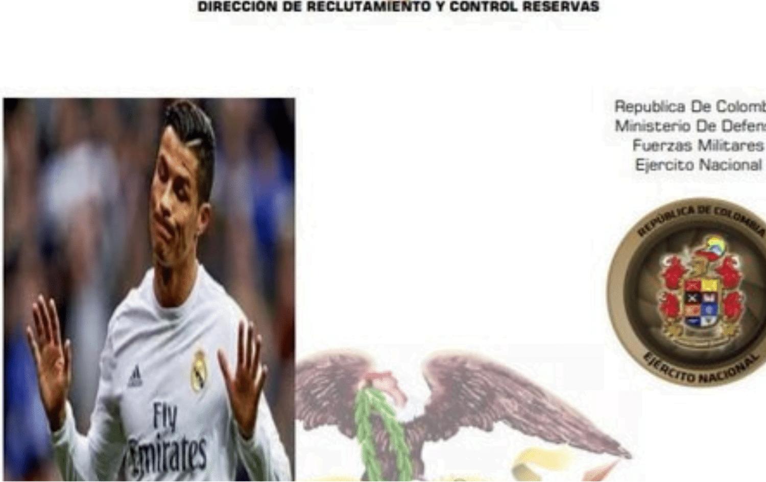 libreta militar con foto de cristiano ronaldo