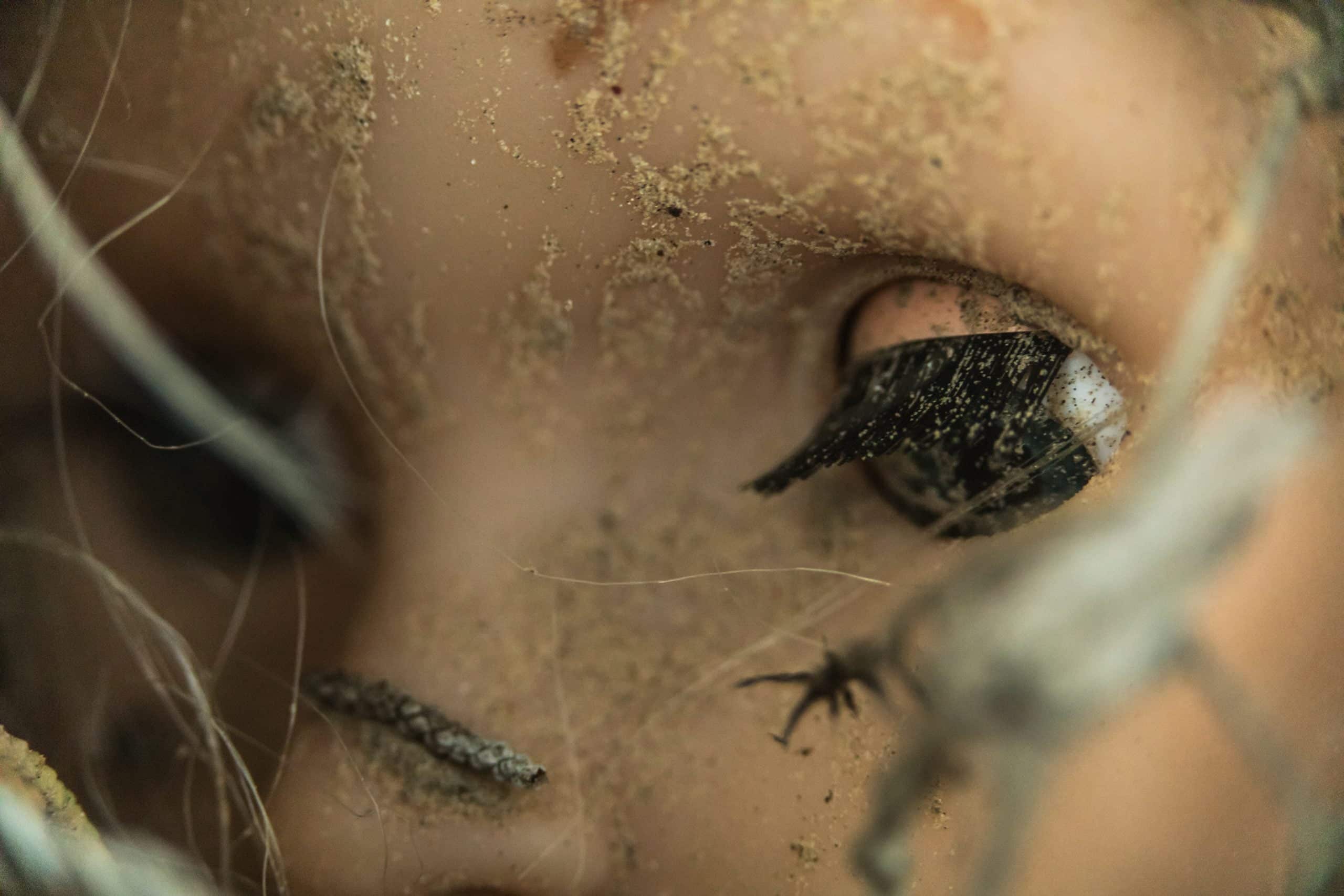 mu&ntilde;eca zombie