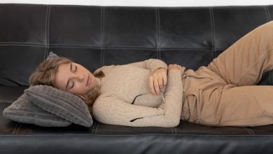 hacer siesta a media tarde