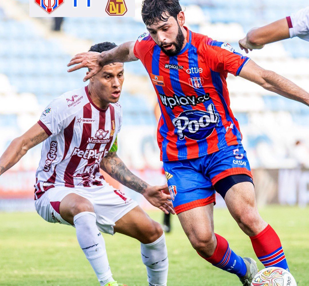 Caos por enfrentamiento de hinchas tras partido de Uni&oacute;n Magdalena y Deportes Tolina