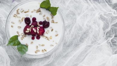 taz&oacute;n con yogurt griego en gasa