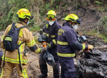 Bomberos buscan a Javier velilla