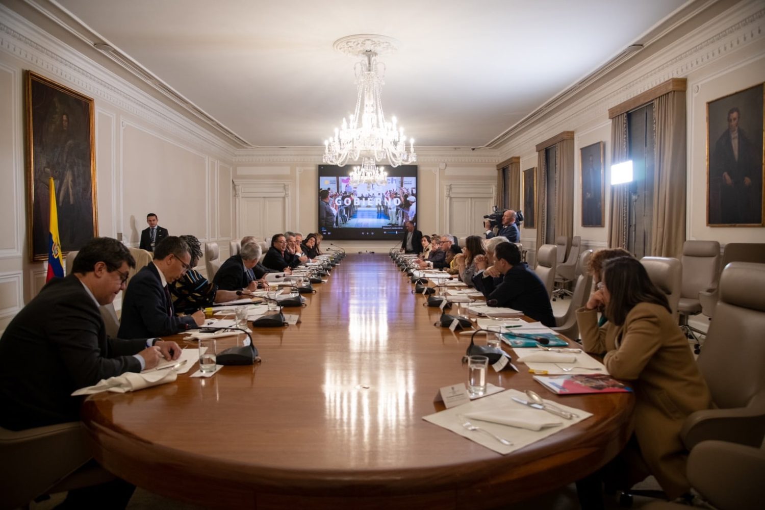 Asi recibieron a Petro al llegar a consejo de ministros