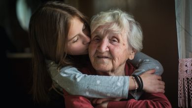 &iquest;Qu&eacute; significa so&ntilde;ar con los abuelos que ya fallecieron?