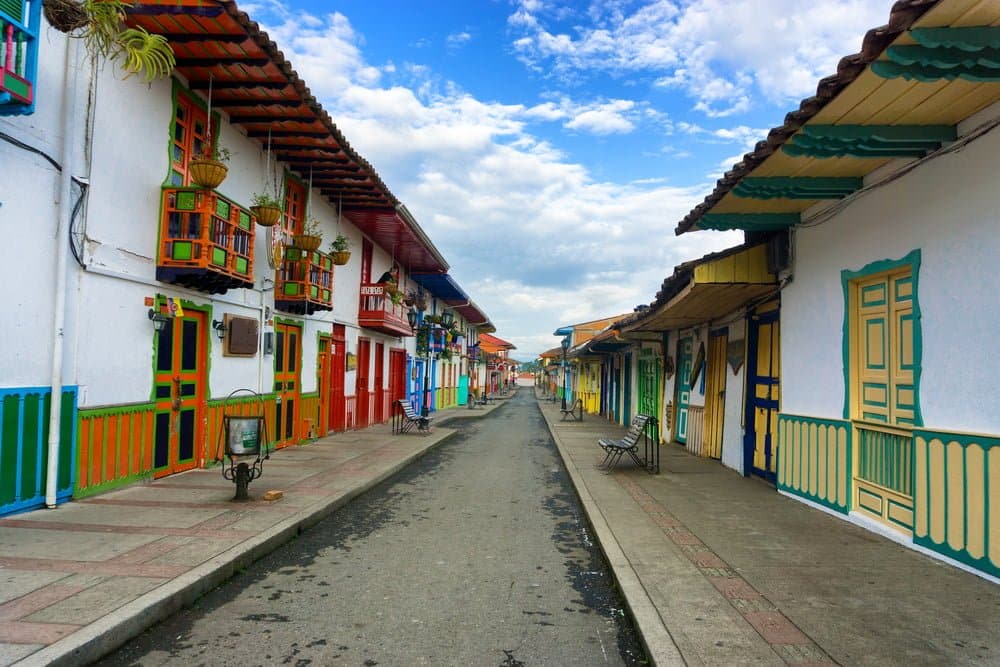 pueblos de Colombia nominados a los mejores destinos rurales del mundo salento quindio / colombia / colombia
