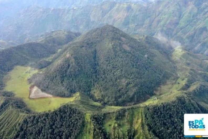 volc&aacute;n Cerro Mach&iacute;n