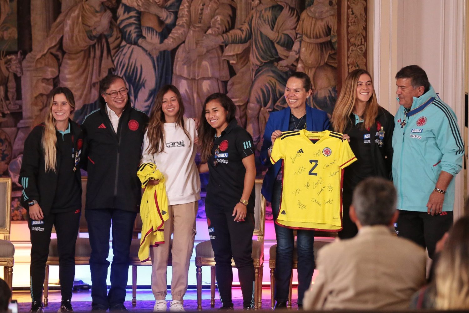 Gobierno Petro destinar&aacute; $8.000 millones para la liga de f&uacute;tbol femenino
