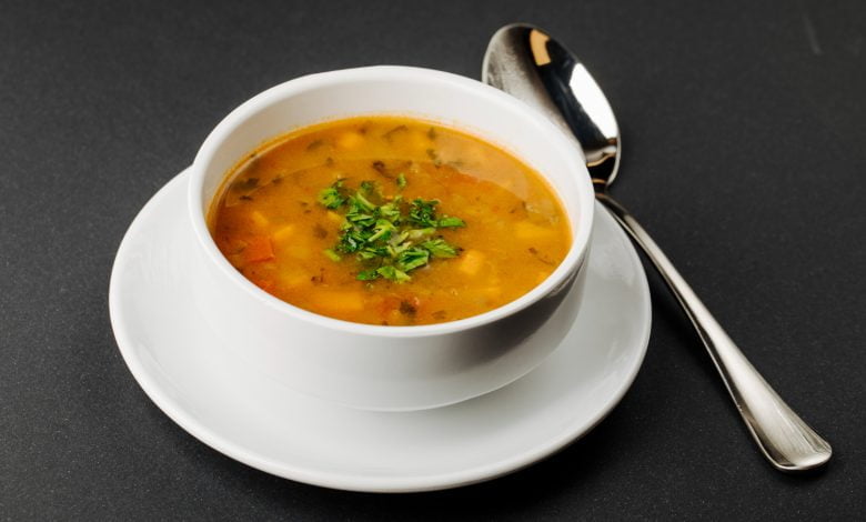 La receta ideal para la mejor sopa de costilla de res