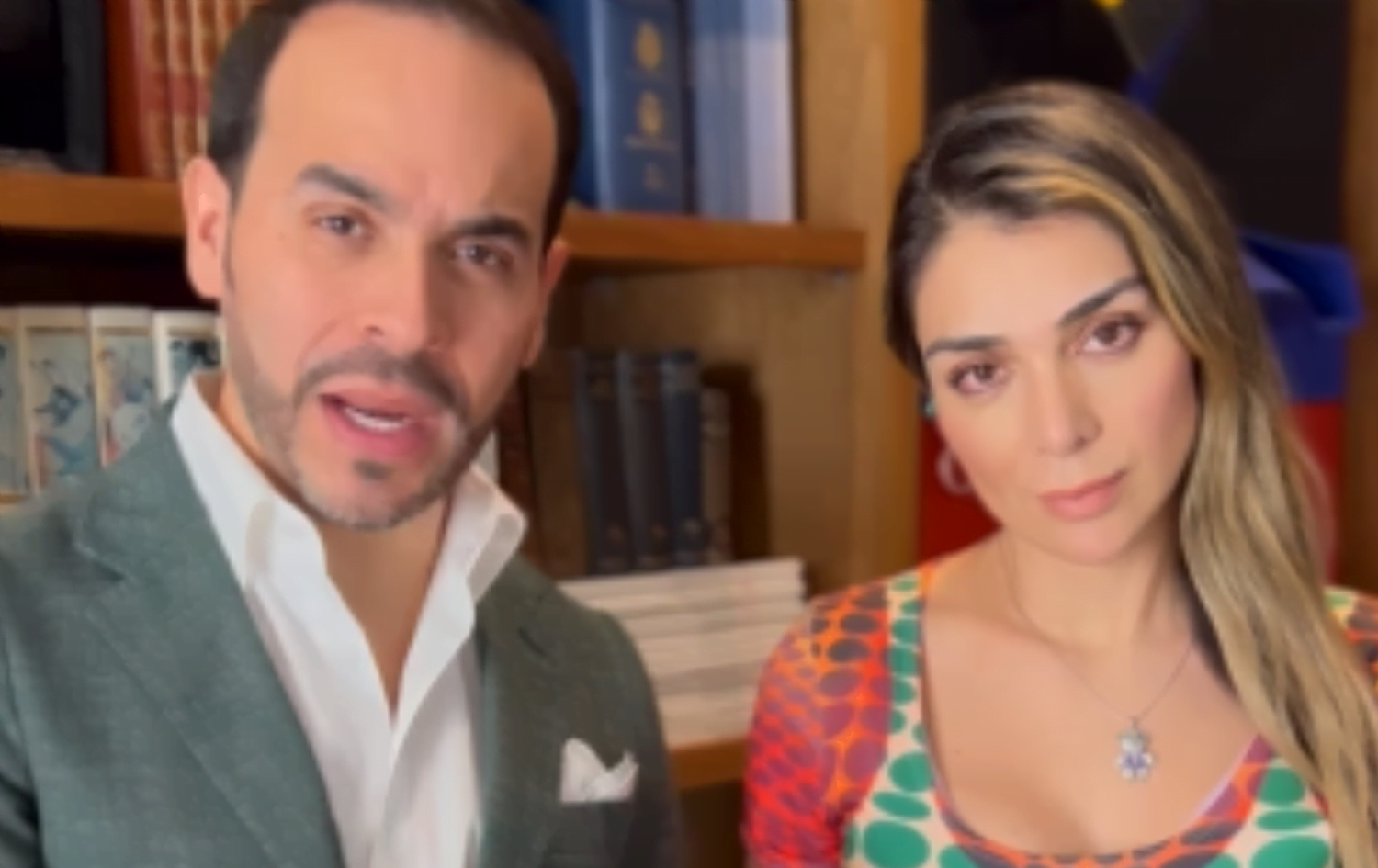 "Est&aacute;n advertidos": Abelardo de la Espriella junto a Marilyn Pati&ntilde;o
