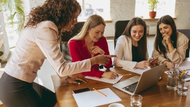 Las mejores empresas para que las mujeres trabajen en Colombia - sistema de pensiones / d&iacute;a de la mujer colombianas