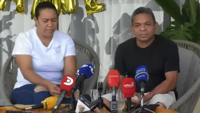 padre de luis d&iacute;az rueda de prensa