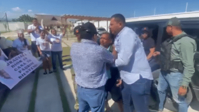 Video: El emotivo reencuentro de 'Mane' D&iacute;az con su familia en La Guajira