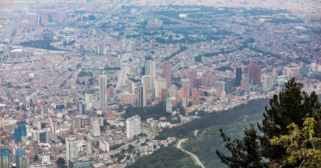Bogotá / vacaciones / Semana Santa / día sin sombra