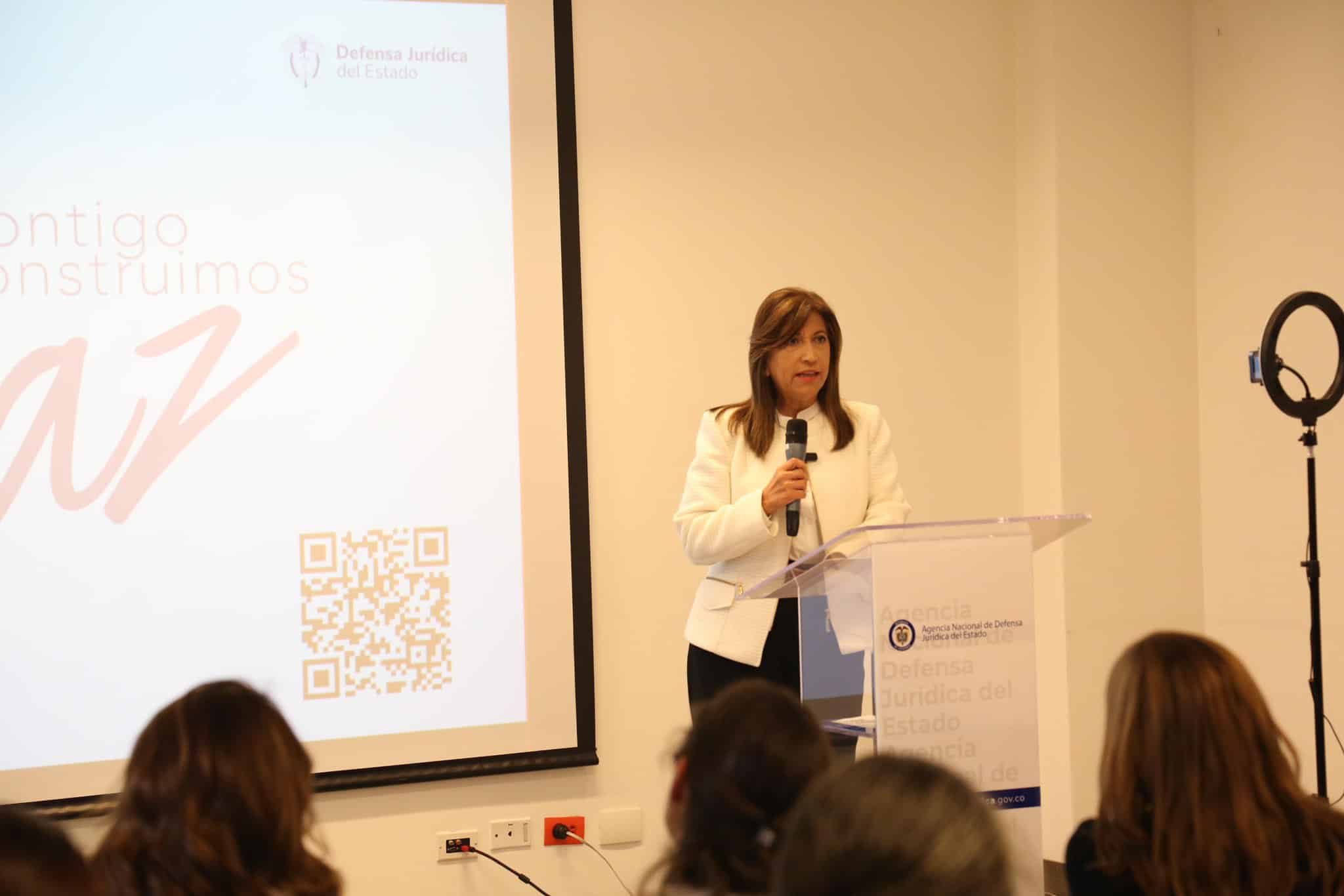 martha luc&iacute;a zamora