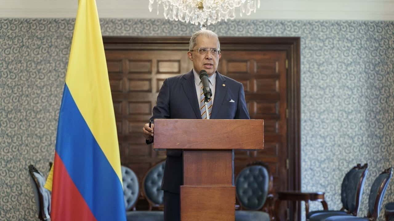 Ciudadanos africanos en Colombia est&aacute;n en zona de tr&aacute;nsito y aerol&iacute;neas deben verificar su proceso de salida: Canciller&iacute;a