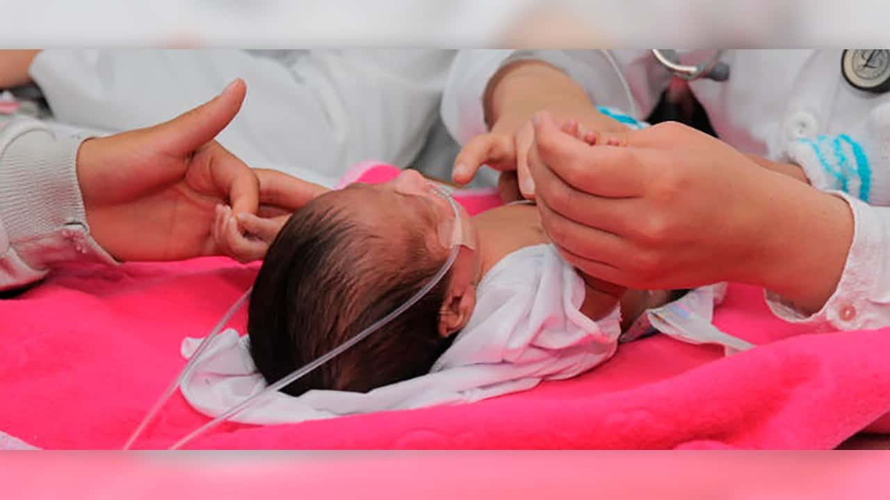 cada vez nacen menos ni&ntilde;os en colombia