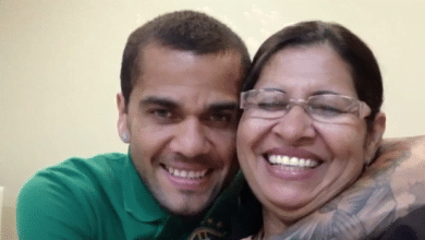 "Dios sabe que eres inocente": madre de Dani Alves