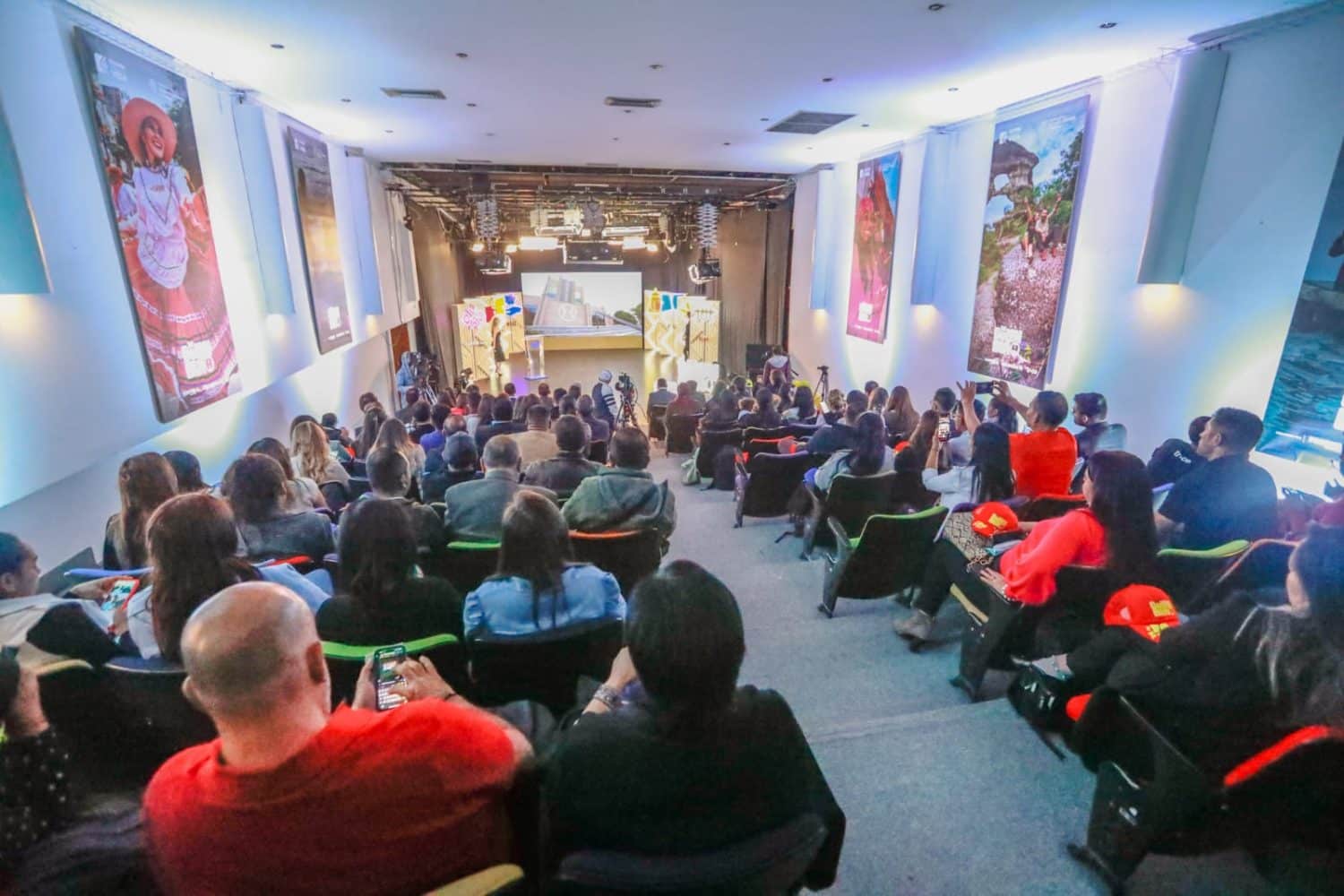 Colombiar: Se estren&oacute; el primer docureality de turismo para j&oacute;venes