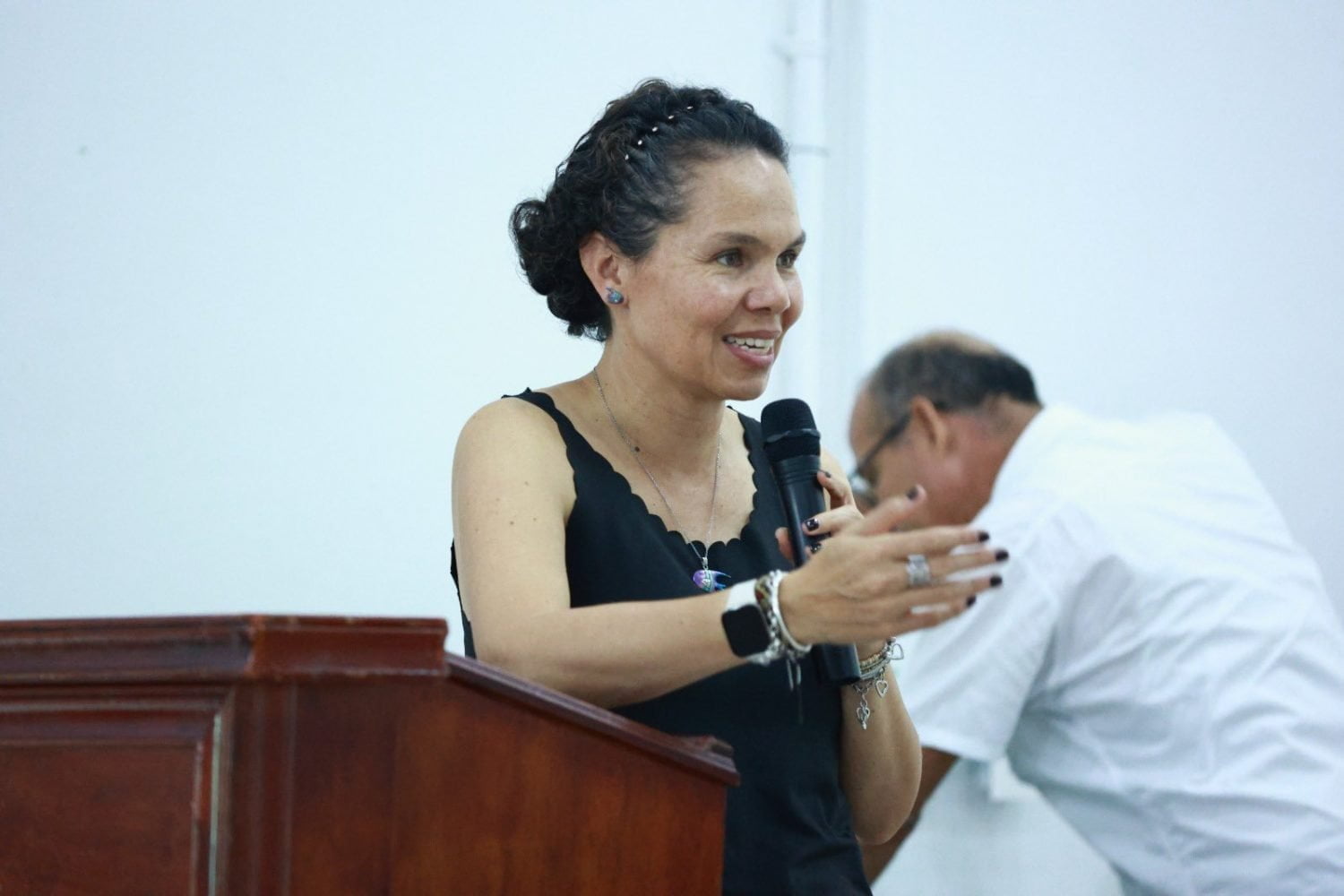 Renunció la ministra del Deporte, Astrid Rodríguez